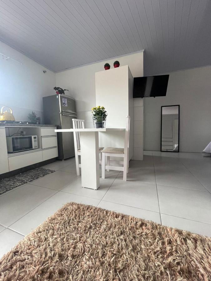 Hospedagem Confortavel E Pratica Para Viajantes E Ferias - Proxima A Br-101 Sao Jose  Esterno foto