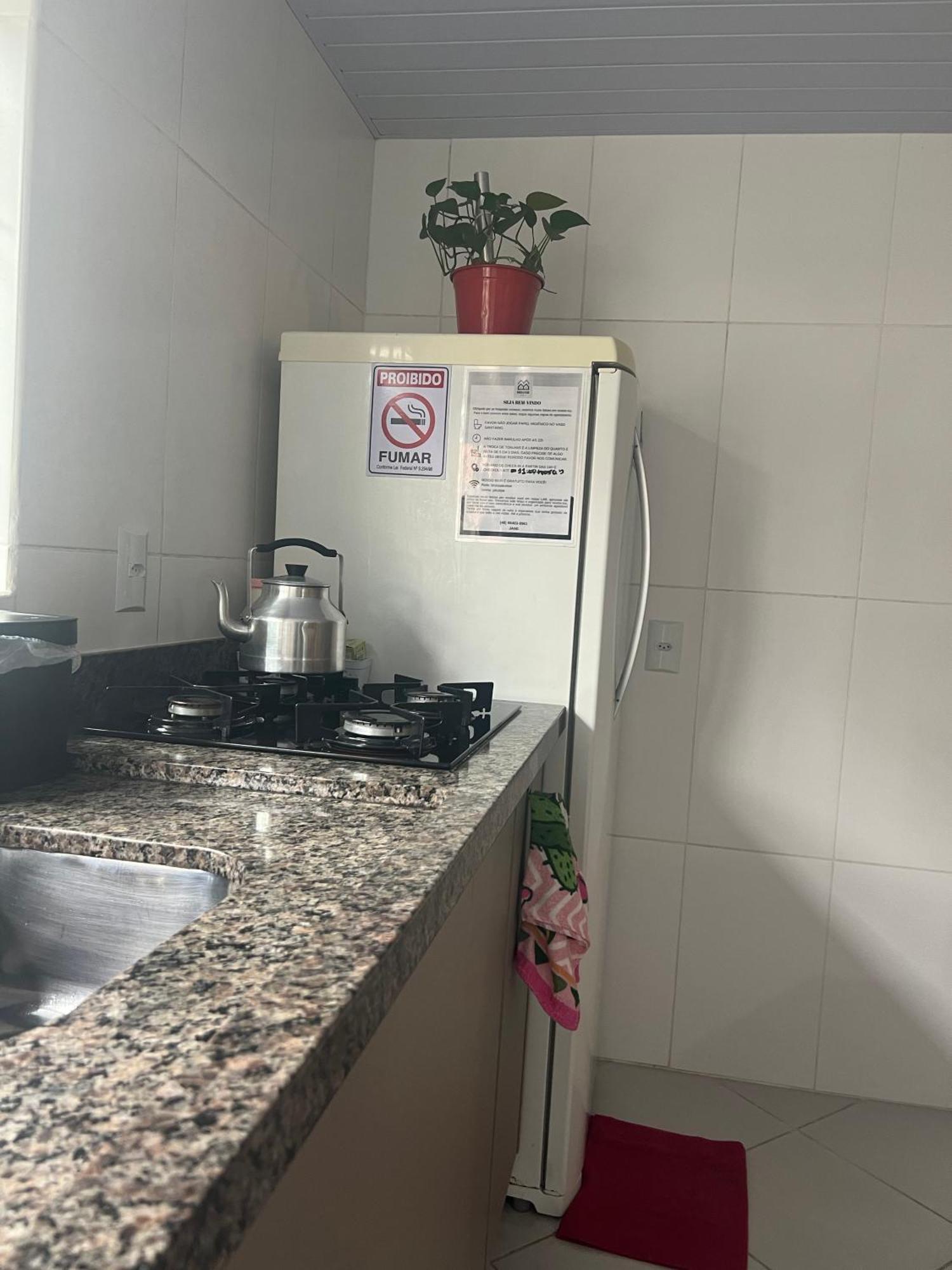 Hospedagem Confortavel E Pratica Para Viajantes E Ferias - Proxima A Br-101 Sao Jose  Esterno foto